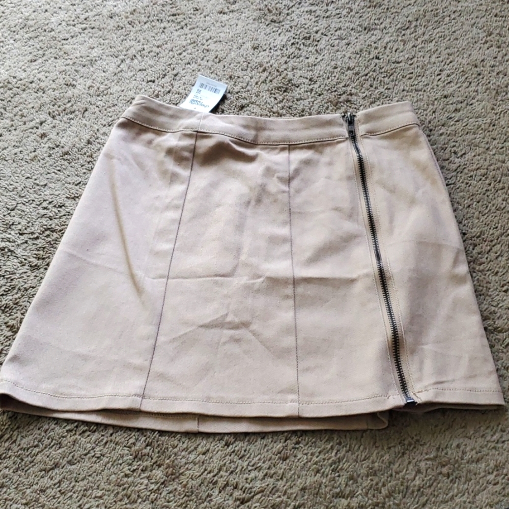 NWT skirt